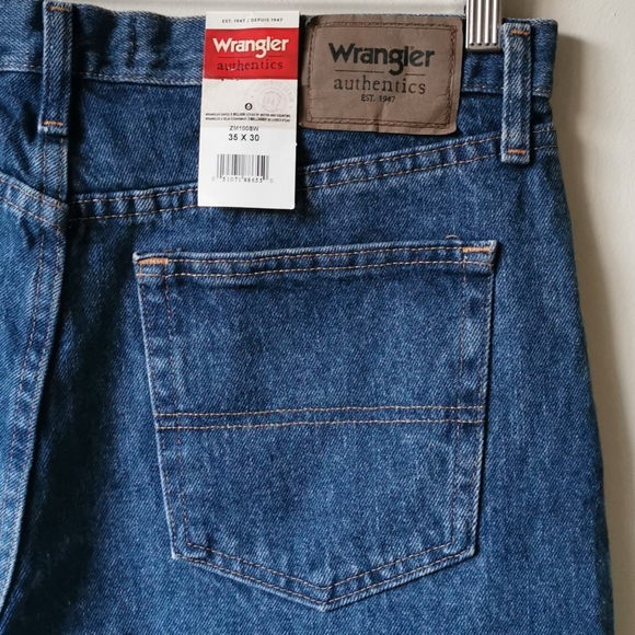 NWT Wrangler Jeans - Picture 4 of 5